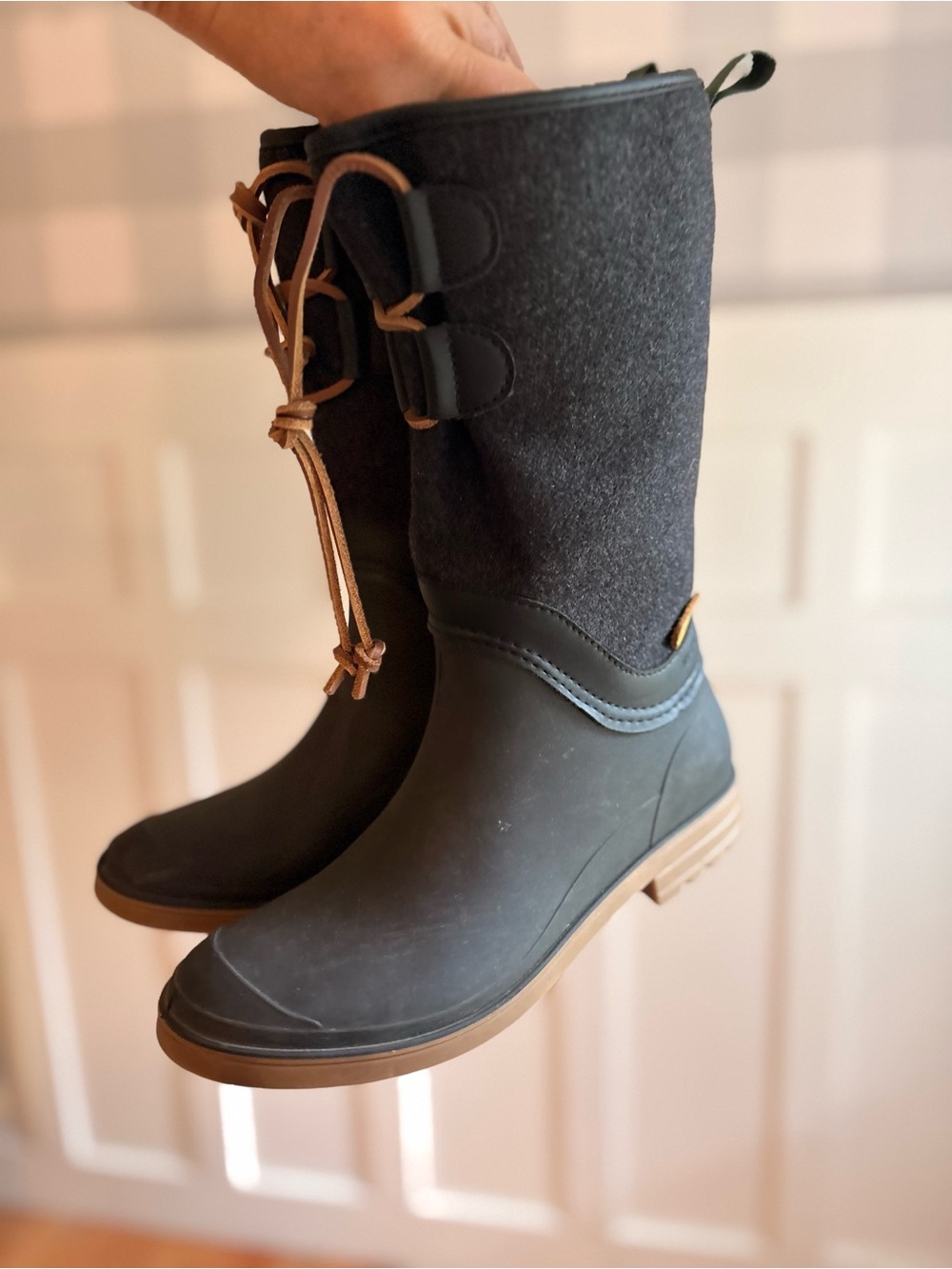 Kamik Black and Brown Lace-Trim Waterproof Mid-Calf Boots